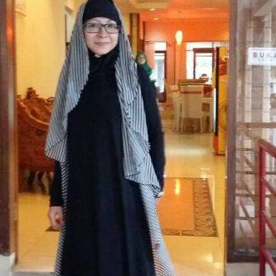 novika rumida lubis oki pendiri teater wn